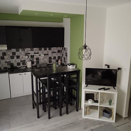Apartman Petres Σόμπορ Εξωτερικό φωτογραφία
